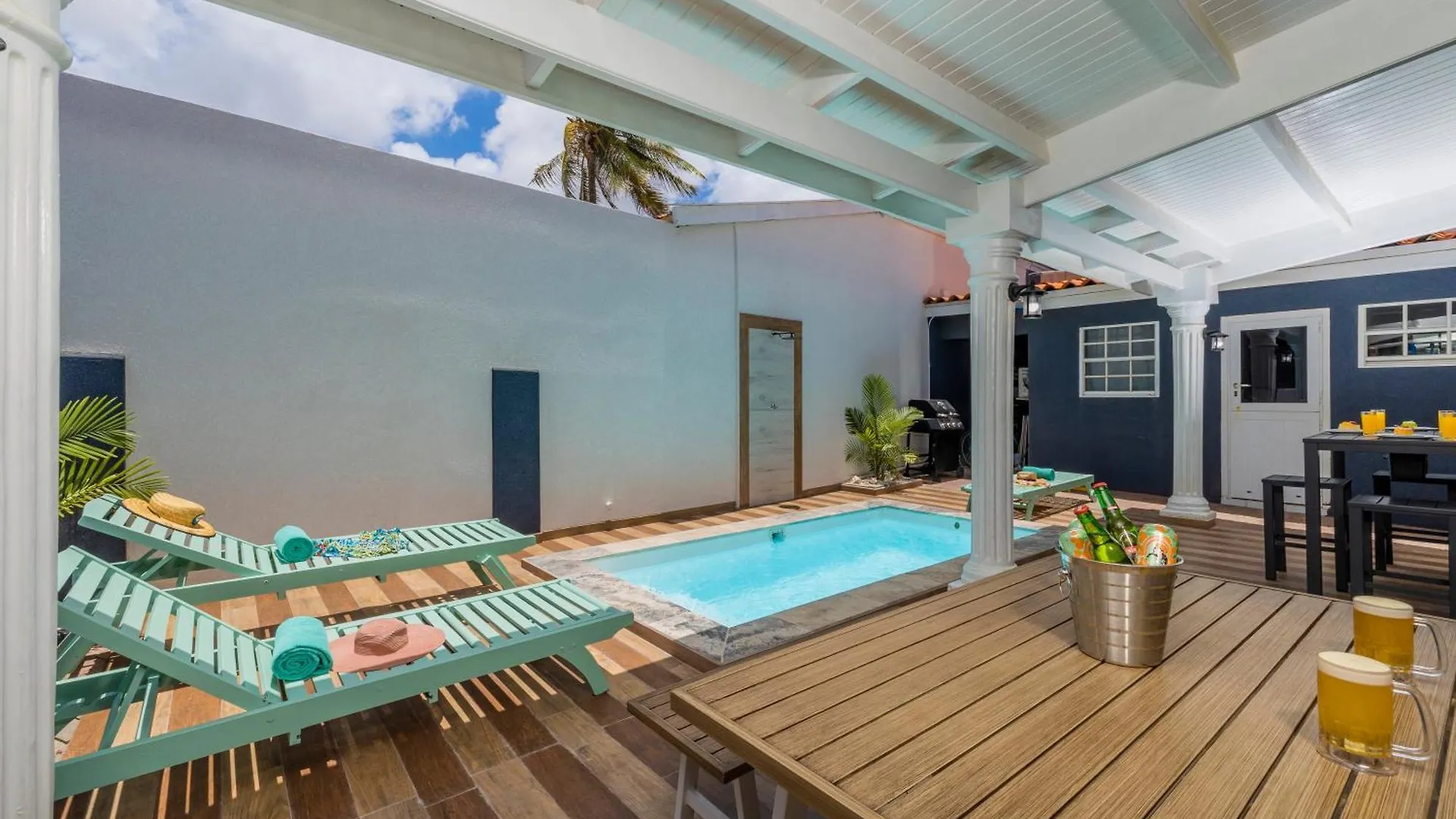 Casa Sol Stylish 4 Bedroom Villa With Private Pool Palm Beach 0*,  Aruba