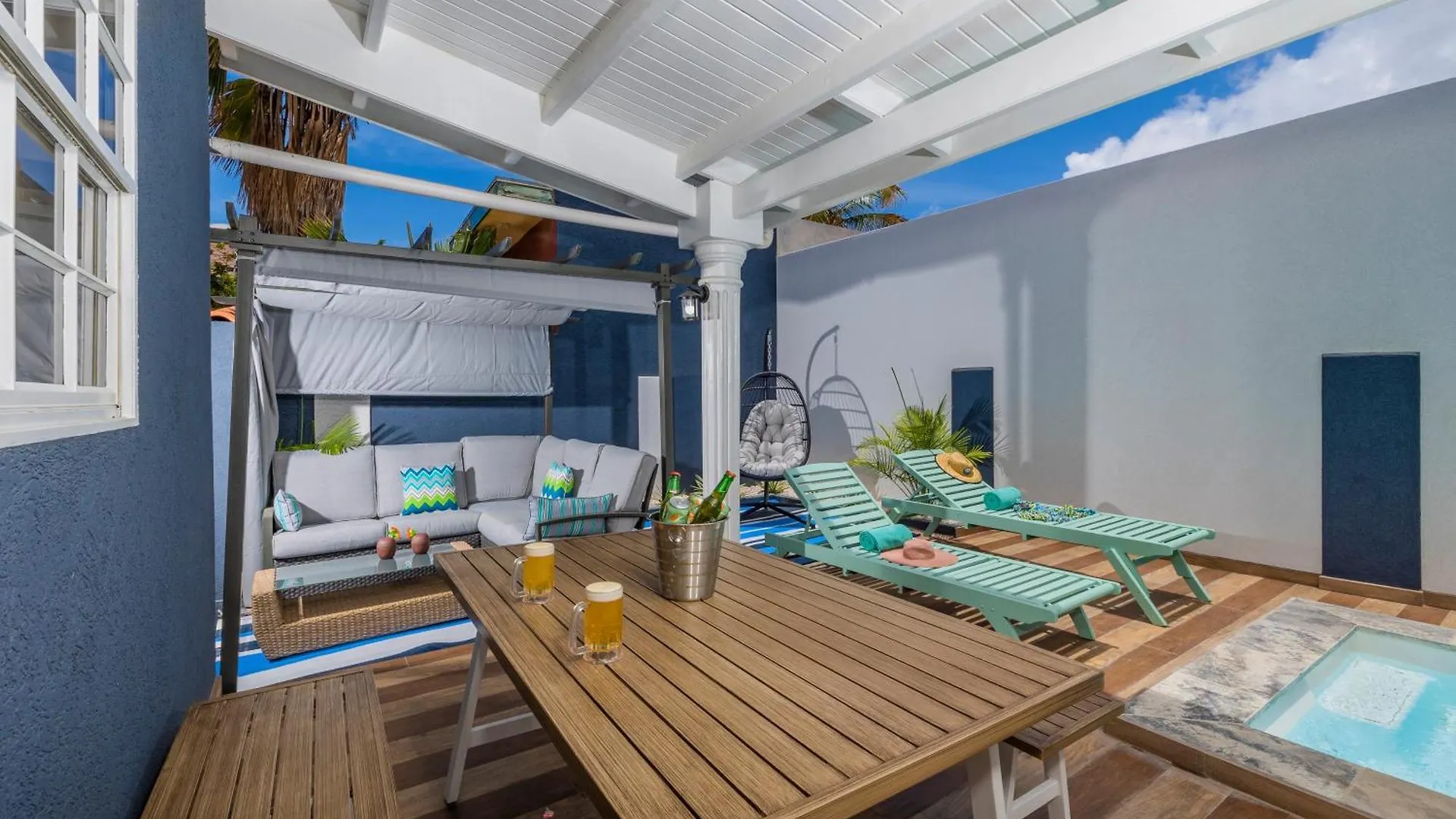 Casa Sol Stylish 4 Bedroom Villa With Private Pool Palm Beach Holiday home